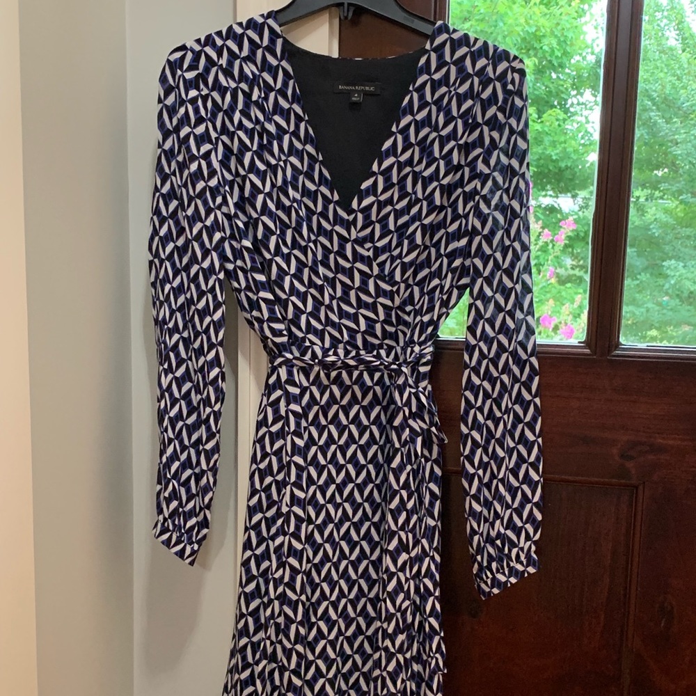 Banana Republic Long sleeve dress